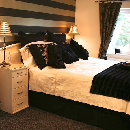 Y Garth Luxury Bed And Breakfast Dinas  Exterior photo