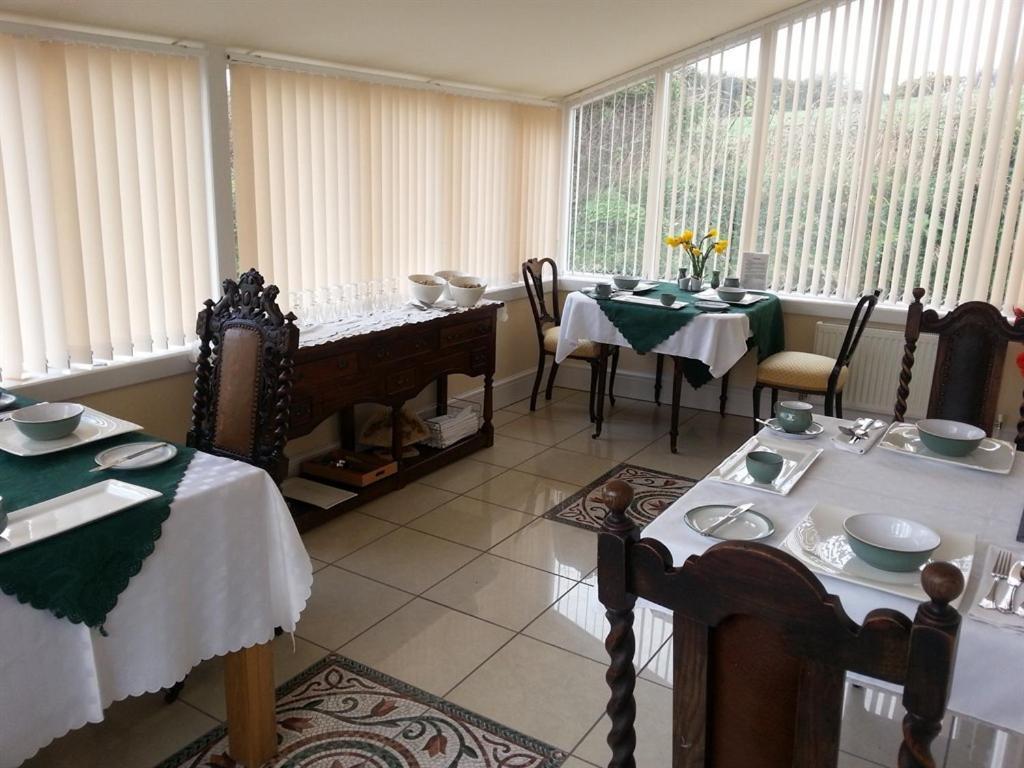 Y Garth Luxury Bed And Breakfast Dinas  Exterior photo
